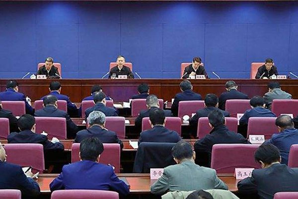 國務(wù)院安委辦、應(yīng)急管理部召開全國煤礦安 全生產(chǎn)工作緊急視頻會議強調(diào) 深刻吸取煤礦重大事故教訓(xùn) 舉一反三抓好風險防控 確保歲末年初安 全形勢穩(wěn)定